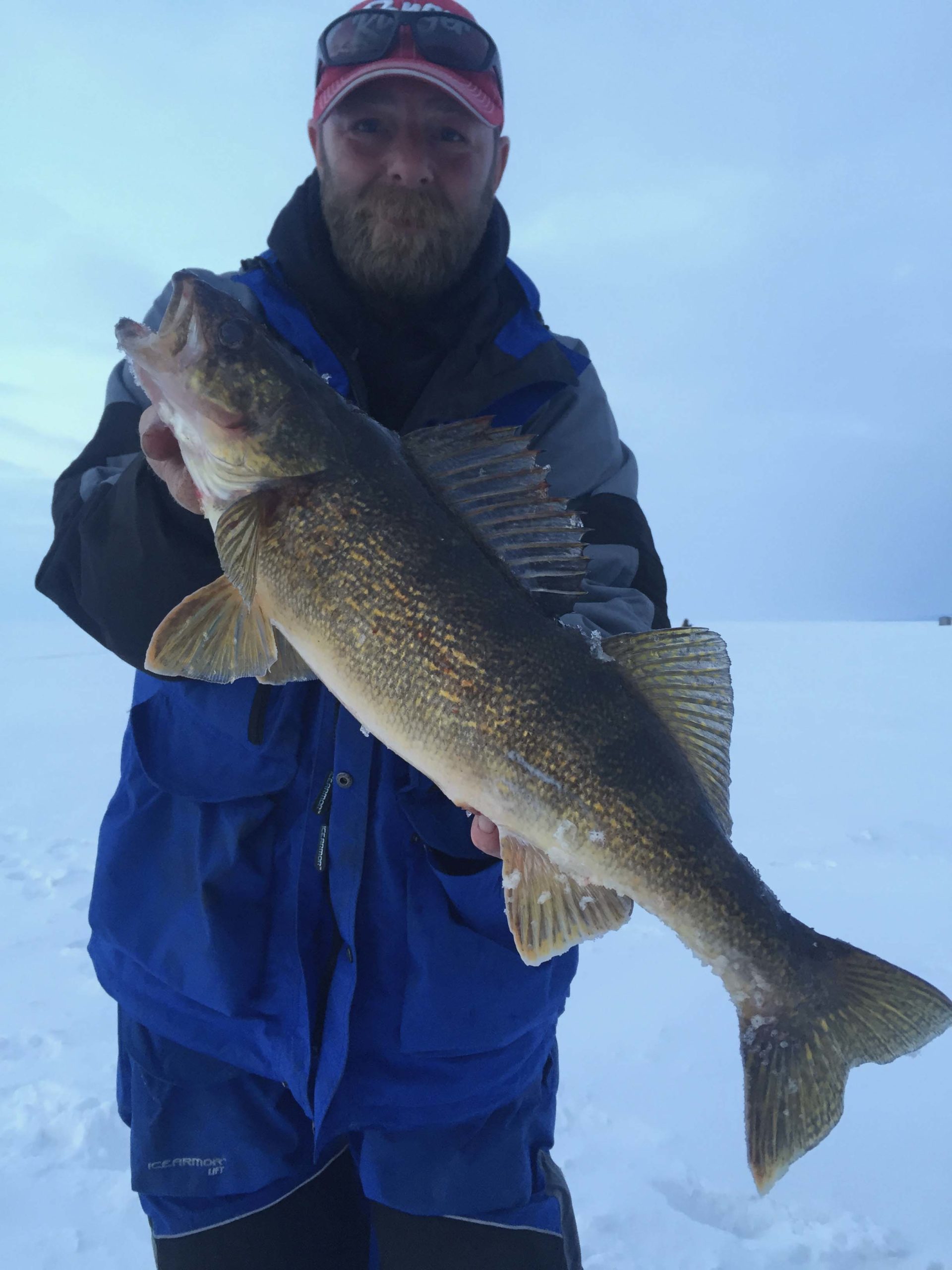 Walleye Packages - Trophy Ice Fishing