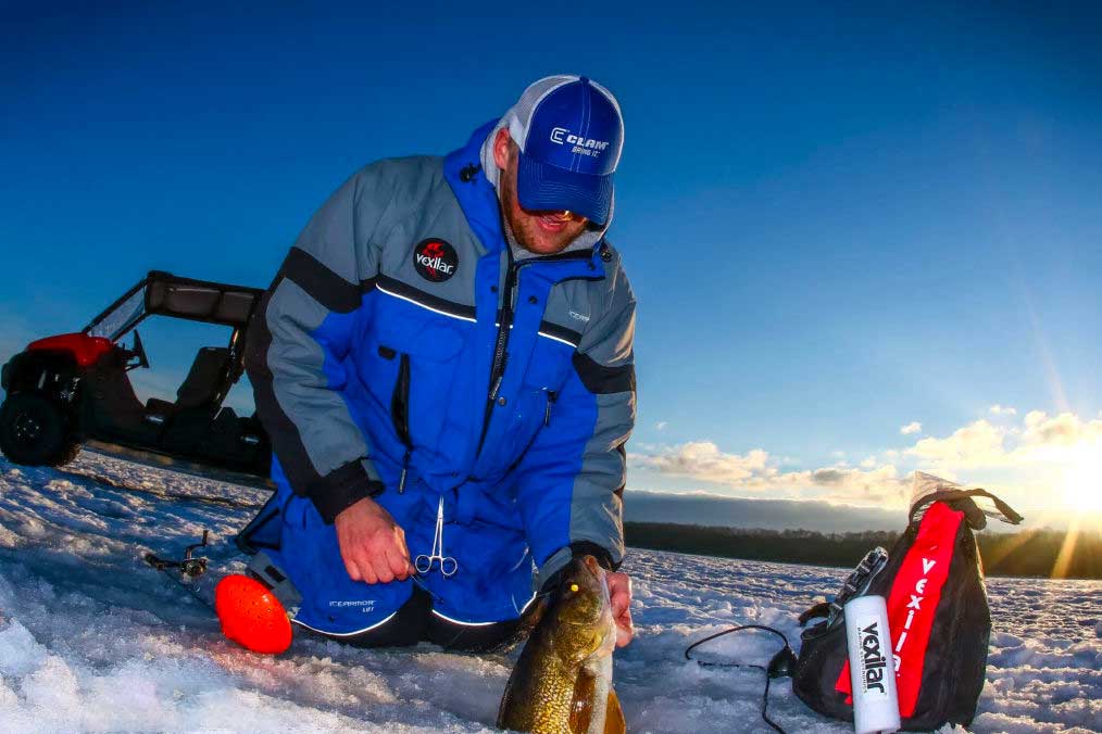 Walleye Packages - Trophy Ice Fishing